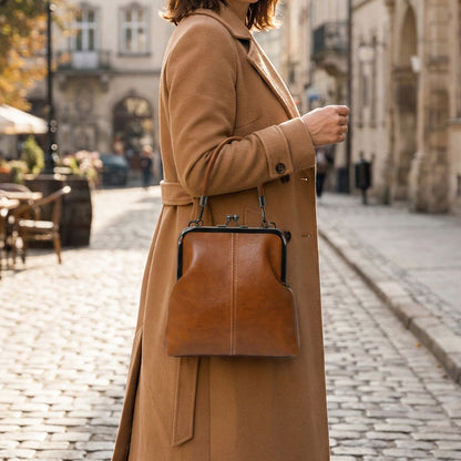 Γυναικεία τσάντα με κλείσιμο με κούμπωμα (με χερούλι στην κορυφή)